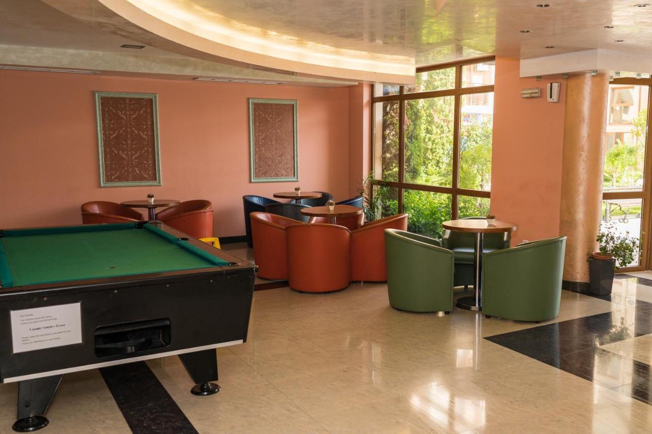 Apart Hotel Sunny Victory Pantai Sunny Bagian luar foto