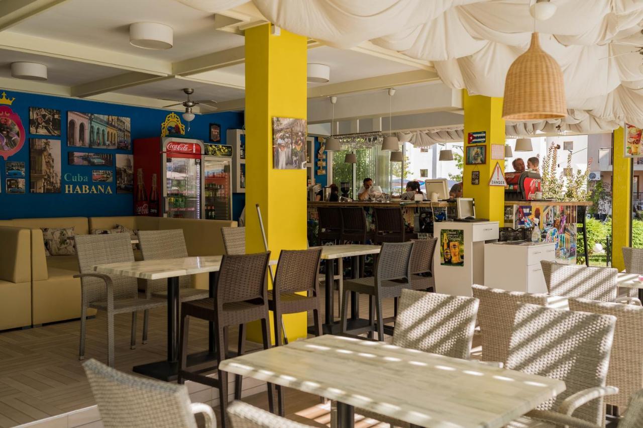 Apart Hotel Sunny Victory Pantai Sunny Bagian luar foto