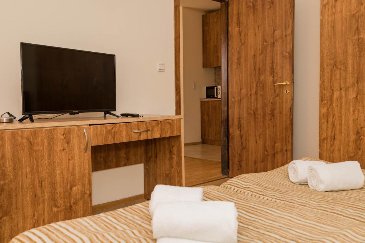 Apart Hotel Sunny Victory Pantai Sunny Bagian luar foto