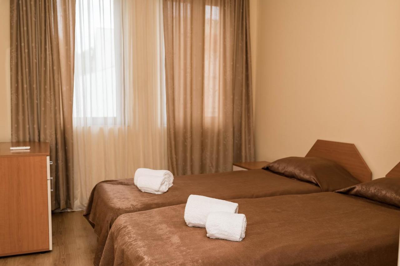 Apart Hotel Sunny Victory Pantai Sunny Bagian luar foto